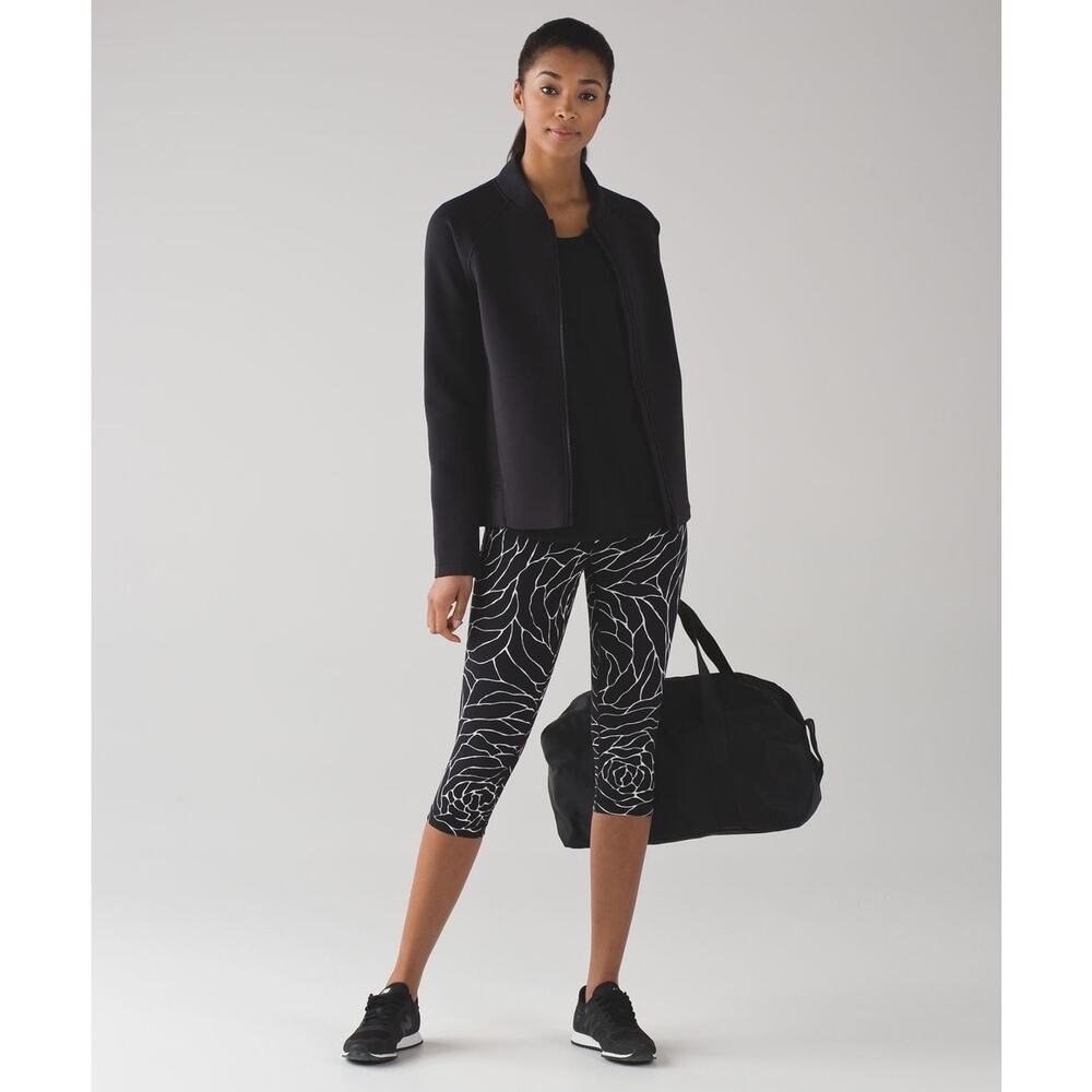 Lululemon Wunder Under Hi-Rise 1/2 Tight 17" Radiate Rose Alpine White Black